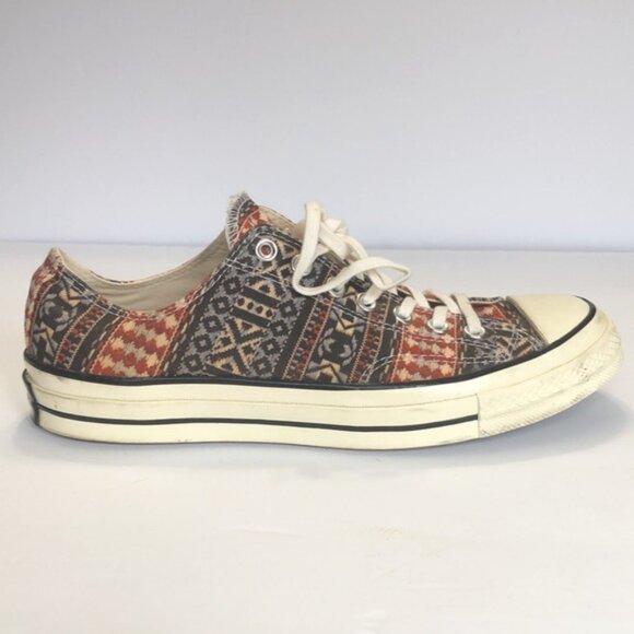 Chuck Taylor All Star - Picture 1 of 5
